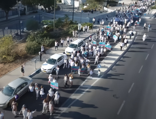 Binlerce Yahudi, Müslüman ve Hıristiyan kadın İsrail’de barış için birlikte yürüdü.